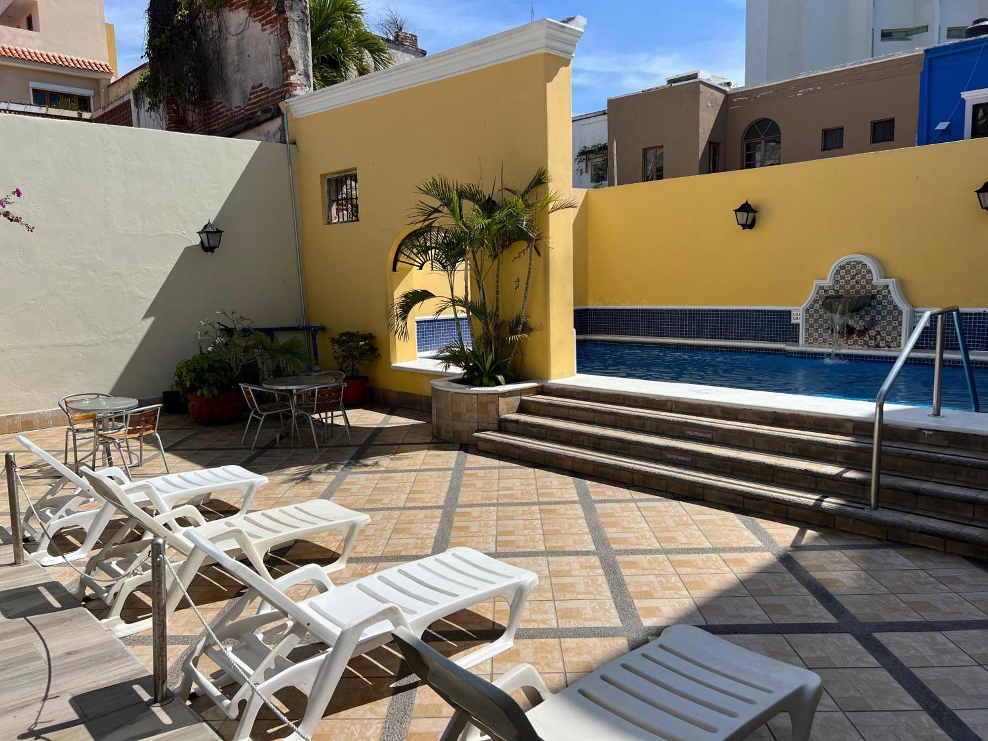 Hotel La Siesta Mazatlán Esterno foto