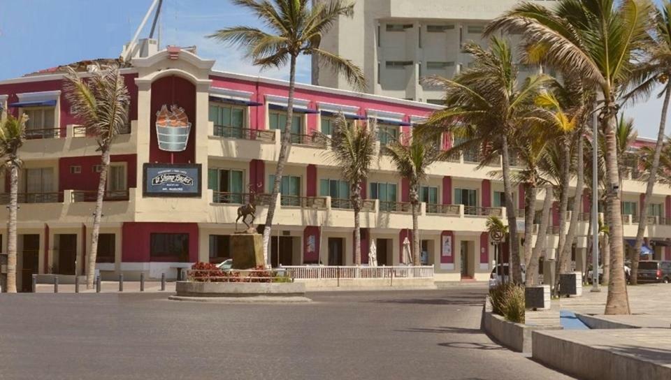 Hotel La Siesta Mazatlán Esterno foto